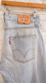 Levis 501 jeans