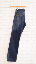 Levis 506 jeans
