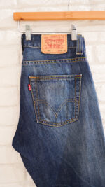 Levis 506 jeans